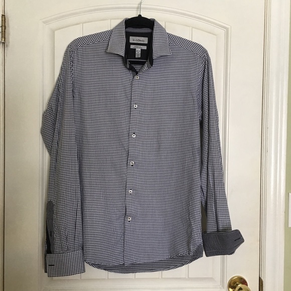 Le Chateau Men’s Tailored Fit Dress Shirt